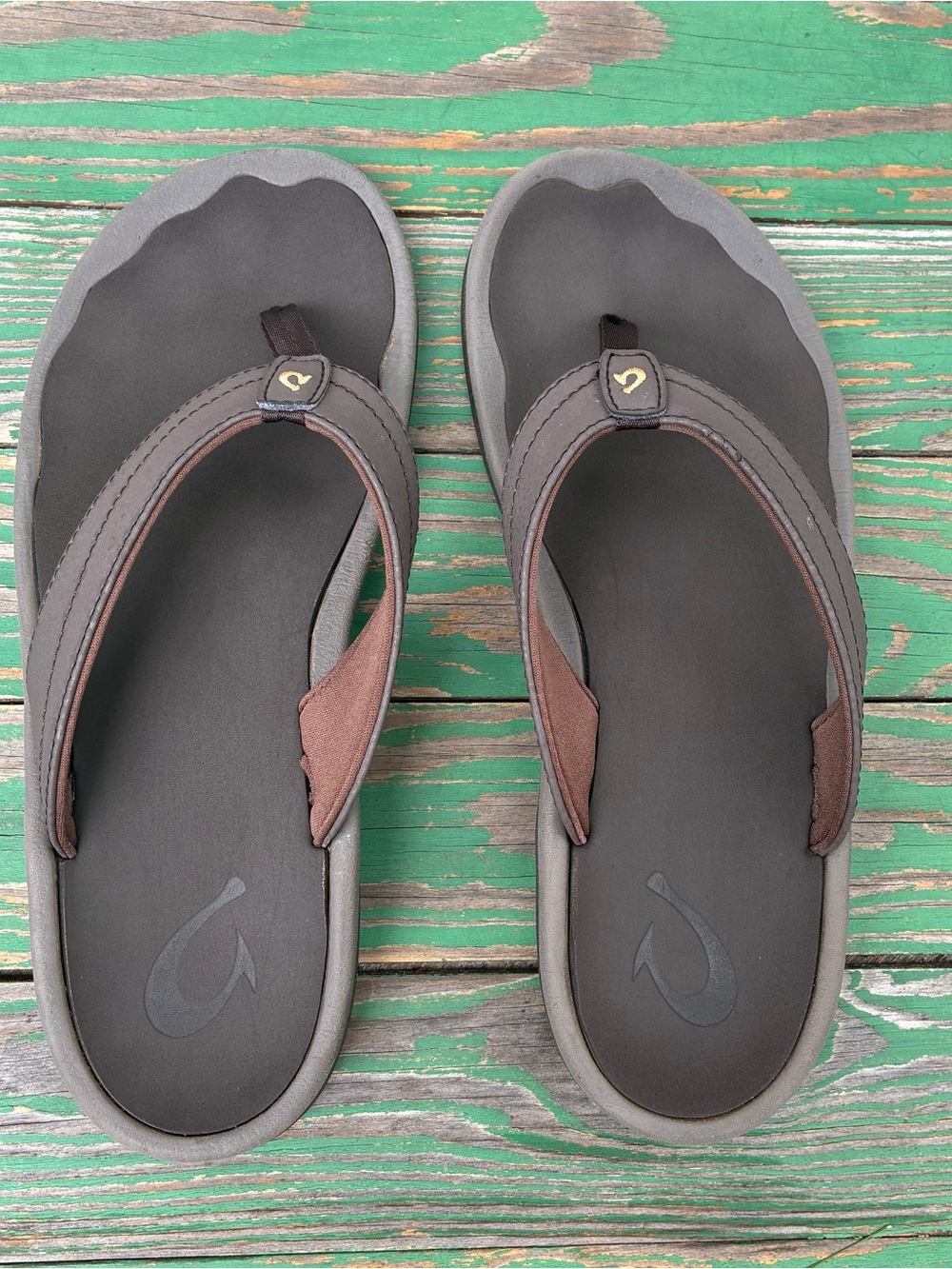 OluKai OHANA Womens Sz 8 Slip On Thong Sandals Brown Flip Flop Beach Summer - Picture 5 of 16